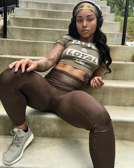 Christina Olivia onlyfans leake