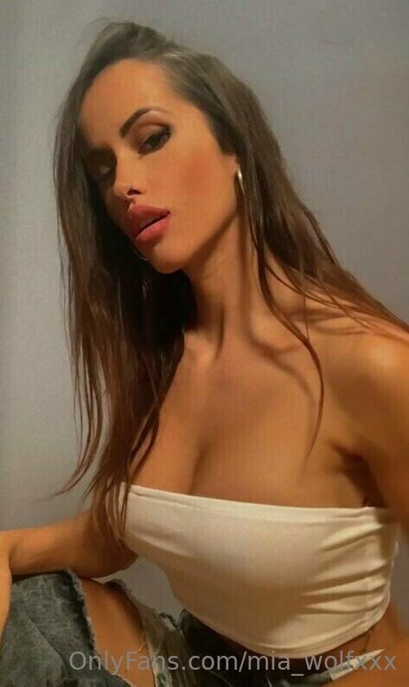 Mia Wolf X only fans xxx
