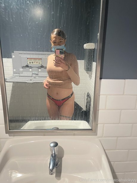 Woah Vicky onlyfans ass