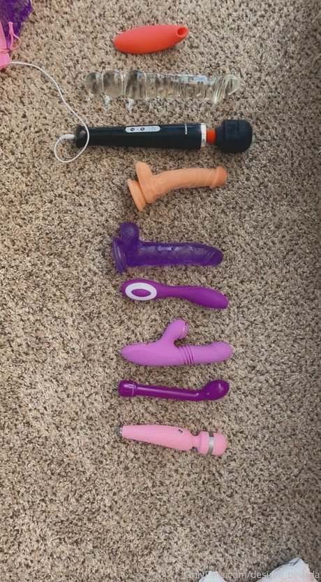 Desiree Nevada onlyfans model photo