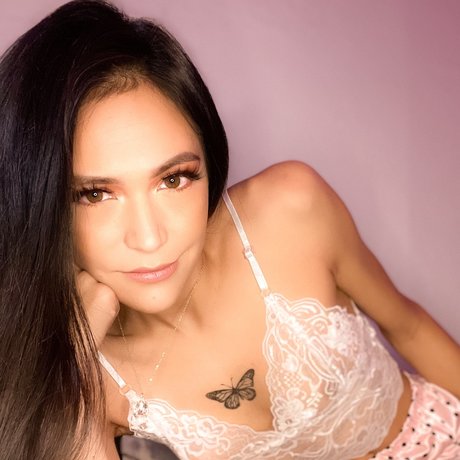 Rainin Falls_ naked on onlyfans