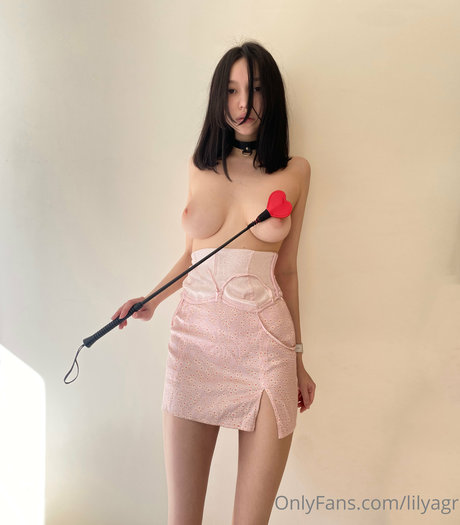 Lilyagr en onlyfans