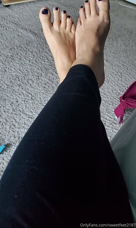 sweetfeet2187 onlyfans nudes leak