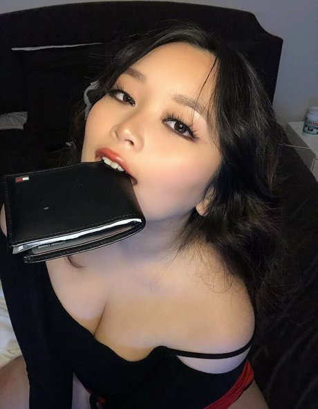 Ambiiyah onlyfans model