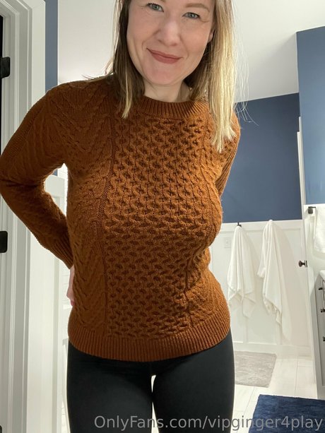 Ginger4Play onlyfans boobs