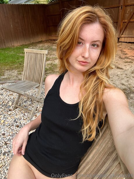 Strawberrykisses99 onlyfans leaj