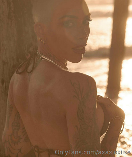 axaxloxiise only fans leaked