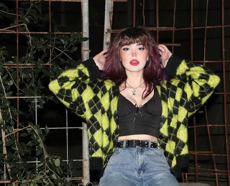 Mia Rodriguez nude onlyfans pics