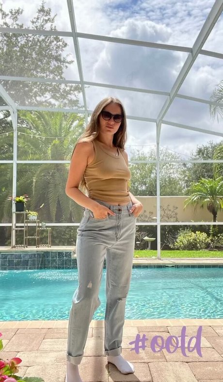 ASMR Darling onlyfans leak