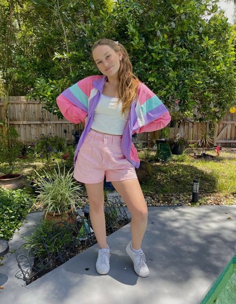 ASMR Darling only fans leak