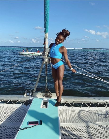 Simone Biles Profile pic