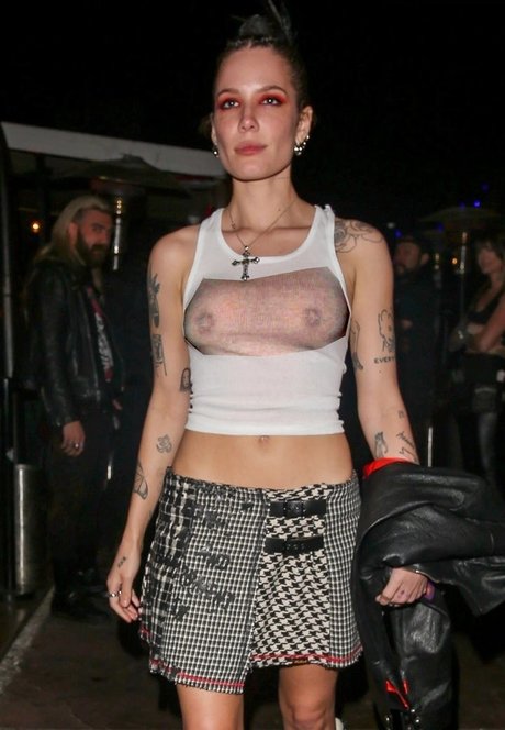 Halsey naked onlyfans pics