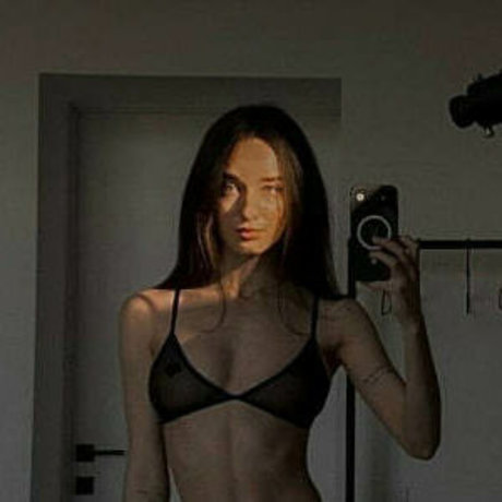 pretylittlething onlyfans leaks sex