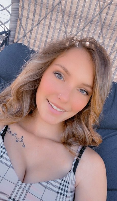 lili blossom onlyfans leaks naked