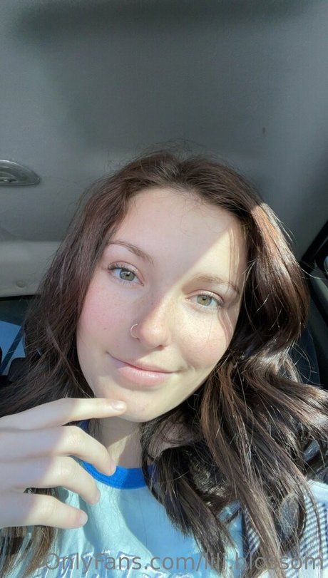 lili blossom onlyfans leake