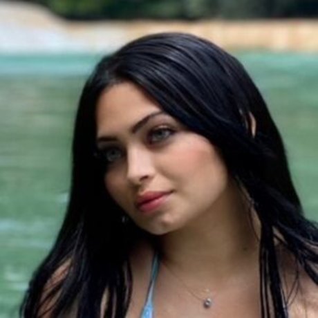 Loveusina only fans.