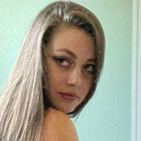 Lillias Right onlyfans nude tits