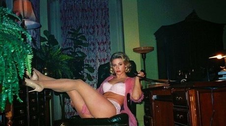 Lili Reinhart only fans nude