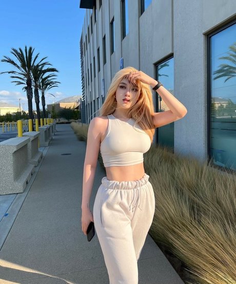 Allissa Shin only fans photos