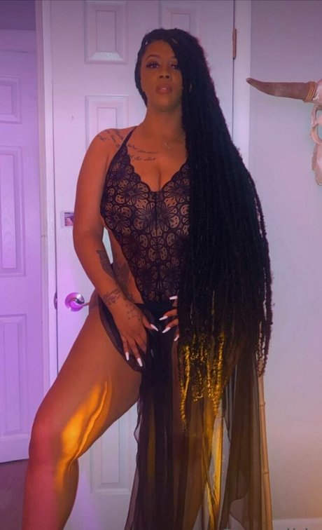 Nunu Nellz onlyfans naked leak