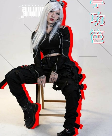 Aline Fox nude only fans leaks