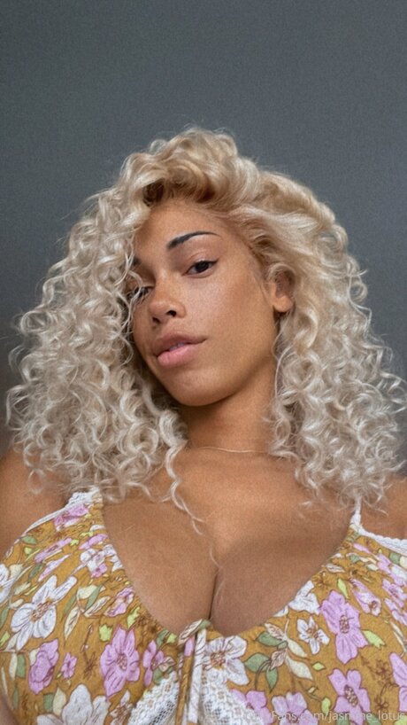 Jasmine Lotus naked only fans