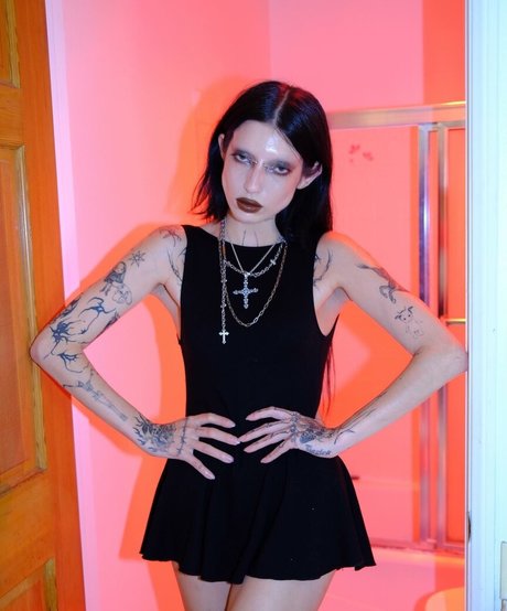 DeathbyRomy onlyfans exposed