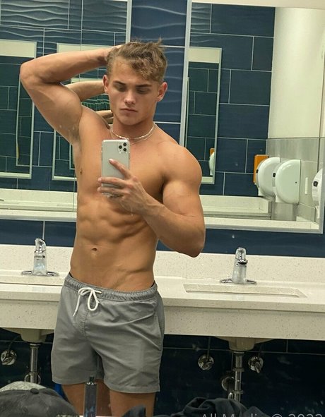 taylorsfree joi onlyfans