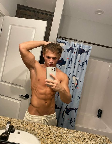 taylorsfree naked onlyfans leaks