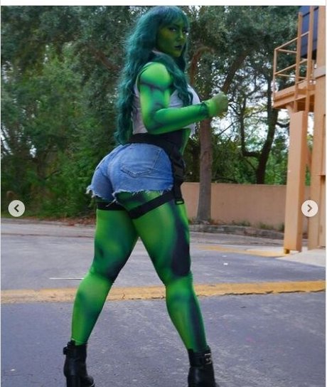 Nikkita Lyons onlyfans model