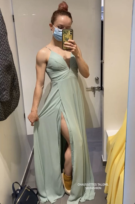 Aline Dessine onlyfans model photo