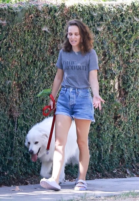 Natalie Portman nsfw onlyfans