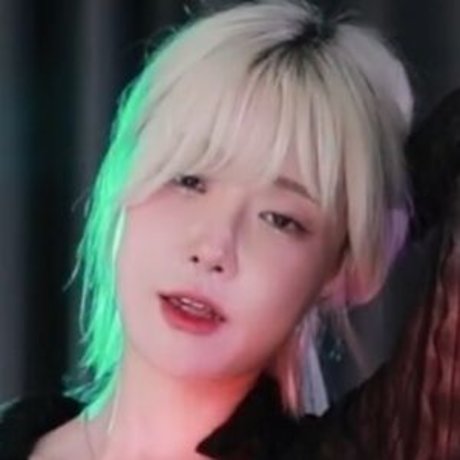 Newna ya onlyfans nudes