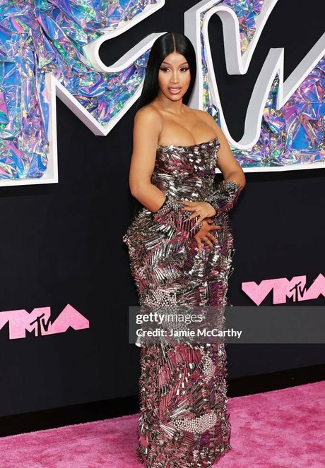 Cardi B onlyfans lesk