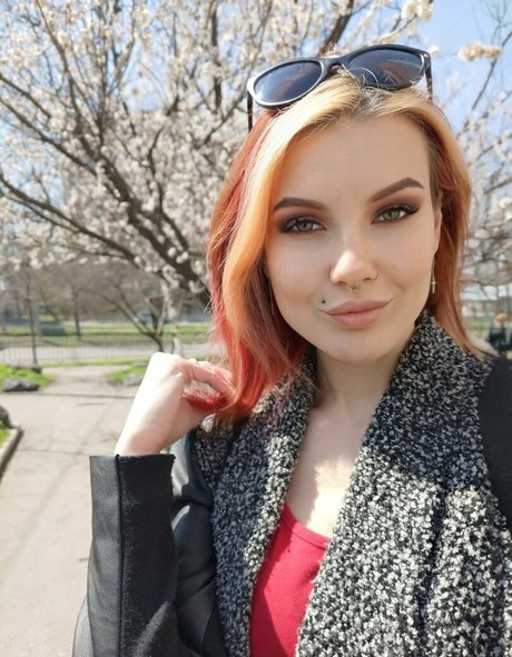 lida bond naked only fans