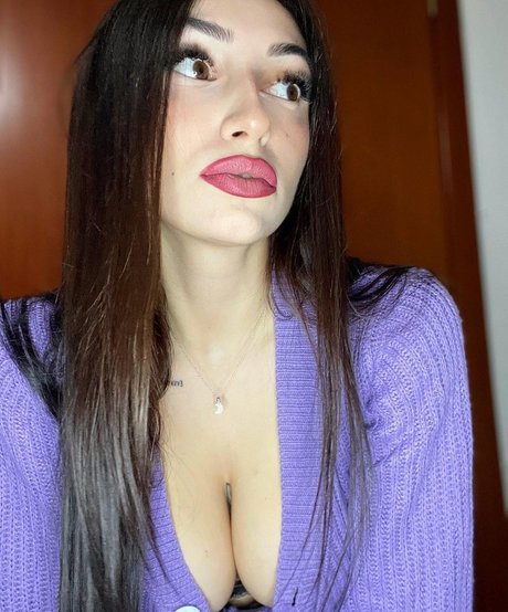 Sara Secciss onlyfans naked porn