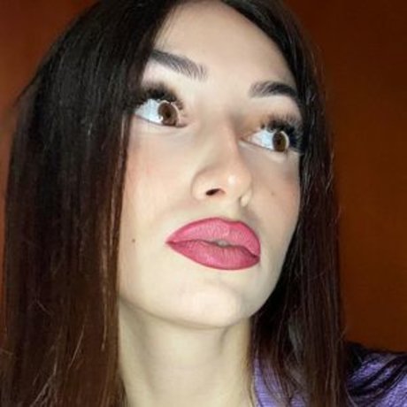 Sara Secciss onlyfans page