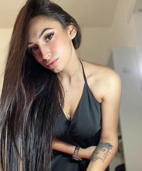Sara Secciss nude onlyfans leaks