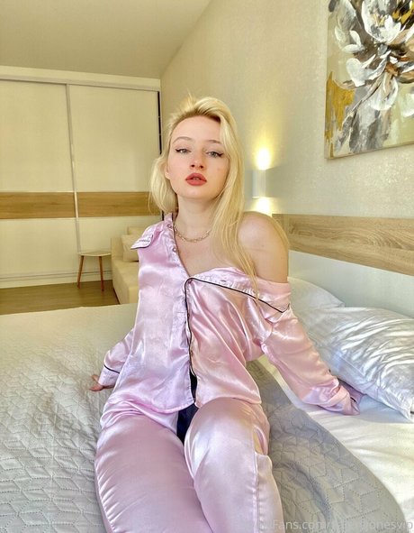 valeryjonesvip onlyfans fuck