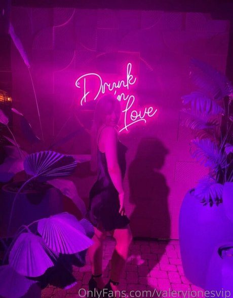 valeryjonesvip onlyfans free