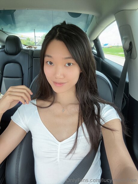 lucymochifree leaked onlyfans pictures