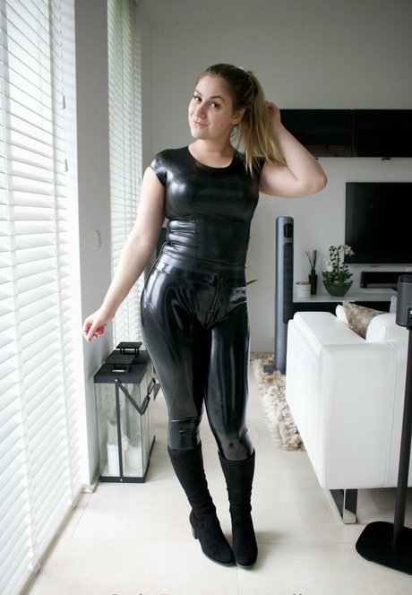 milenaaxoxo sexy onlyfans