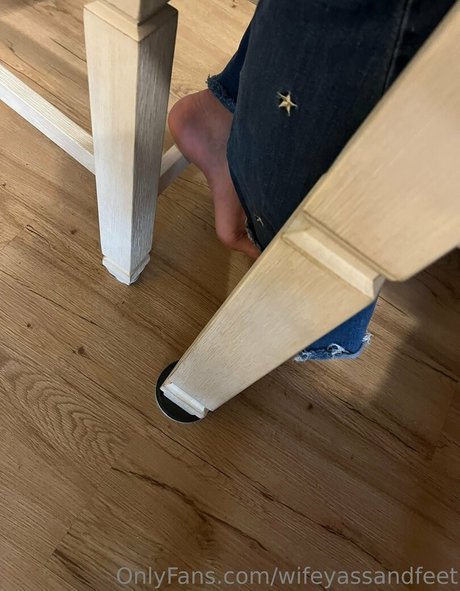wifeyassandfeet onlyfans naked pics