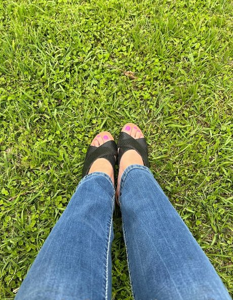 wifeyassandfeet onlyfans nude tits