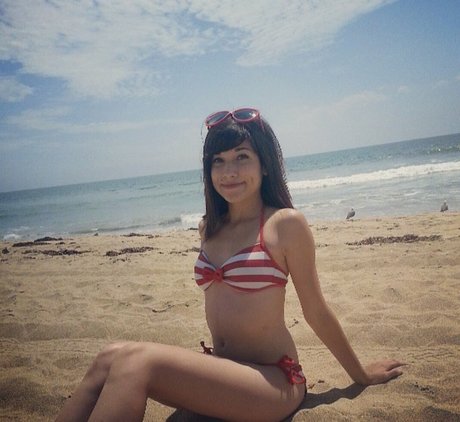 Abelina Sabrina nude only fans