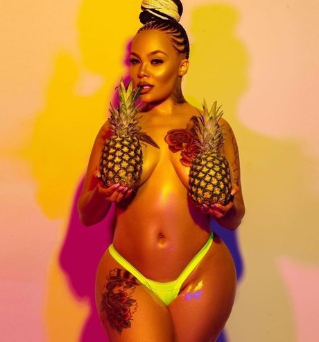 Sara Gold Profile pic