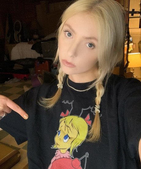 Taylor Momsen new onlyfans leaks