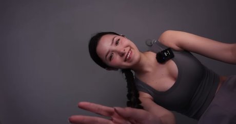 ASMR Glow onlyfans model