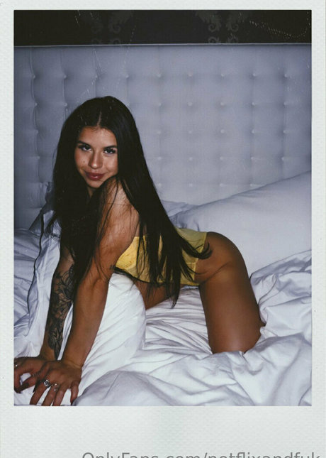 lizzysnyder18 only fans pics