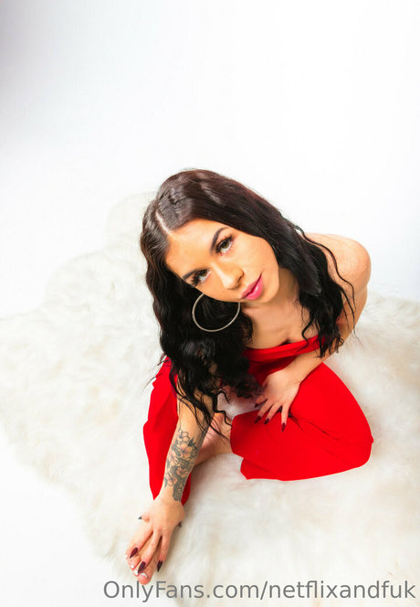 lizzysnyder18 onlyfans nude content